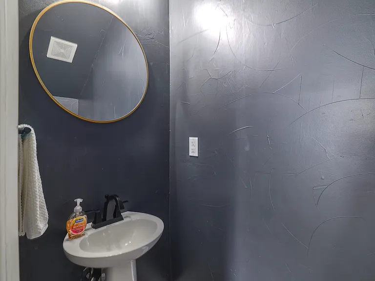 1128 Thurman Bluff Dr — Photo 18