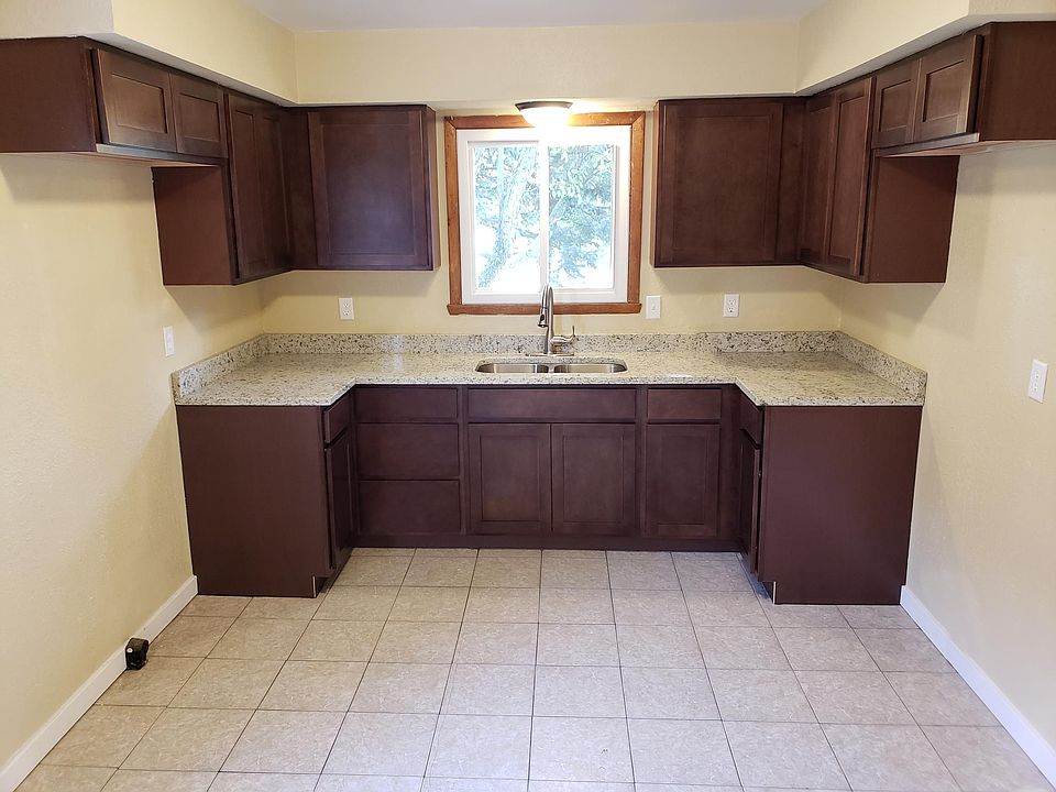 2nd image of 4766 N 118th St