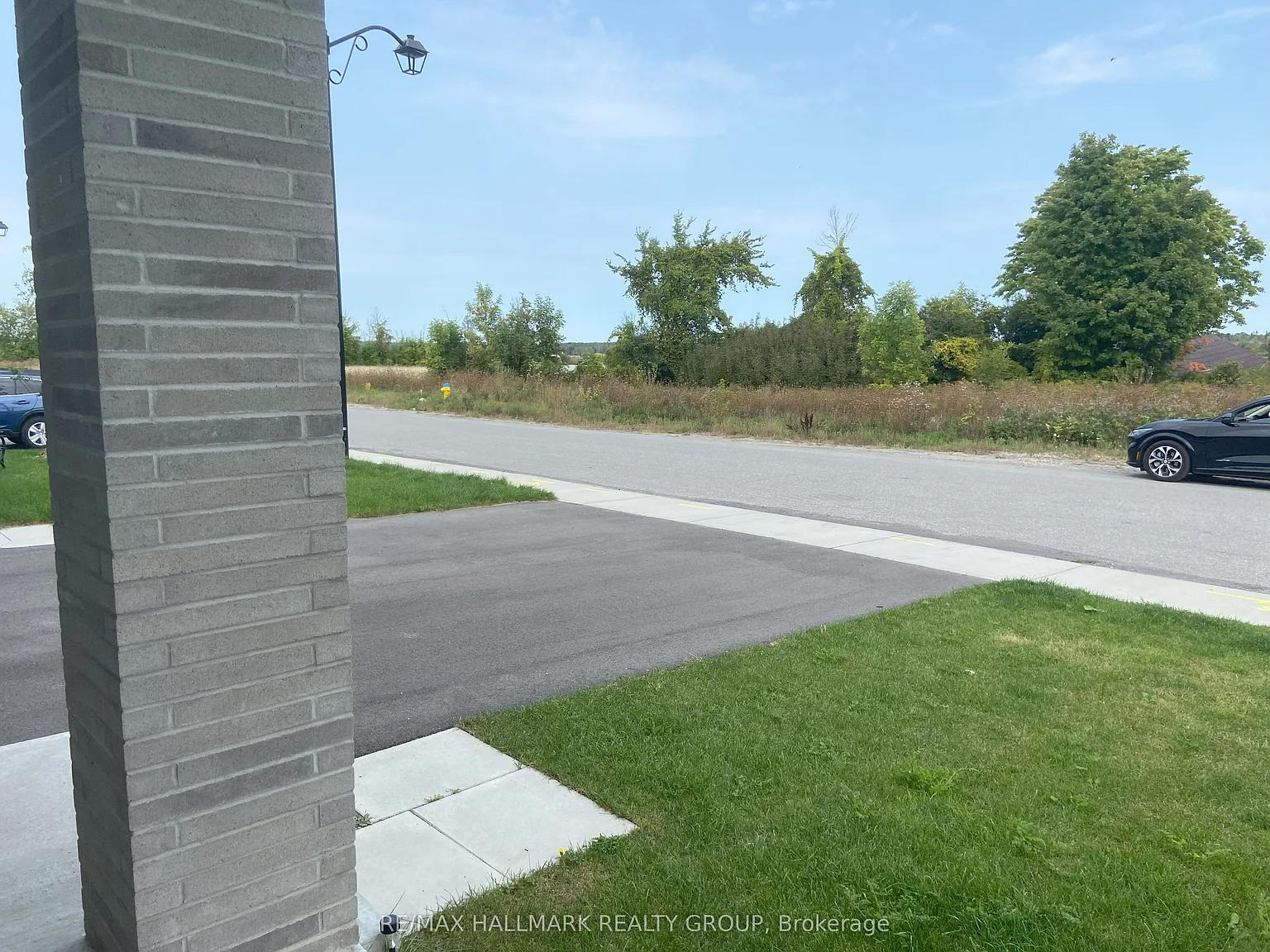 2 bed, $2,700 — Photo 2