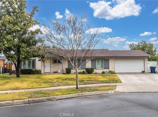 612 Falcon Ln, Redlands, CA 92374