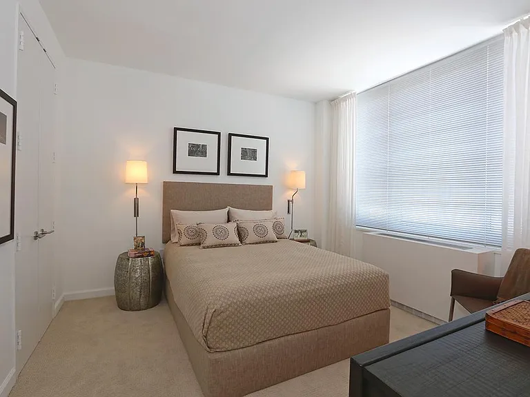 160 W 62nd St #21F — Photo 3