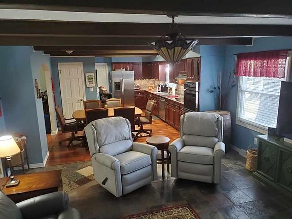 5th image of 2100 County Road 222