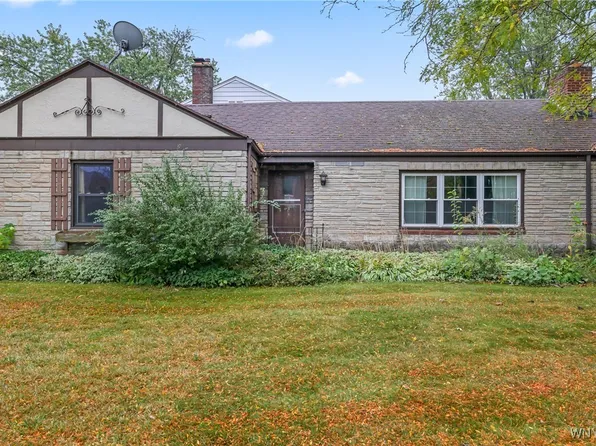131 Treehaven Rd, Cheektowaga, NY 14215