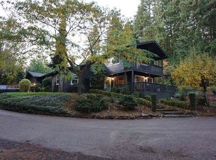 10720 SW 30th Ave, Portland, OR 97219