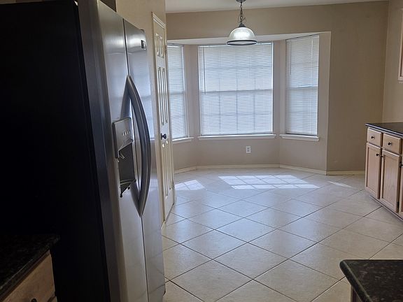 4th image of 3721 Ballet Ct