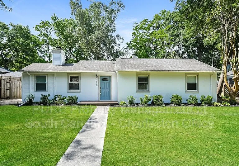 1239 Sunset Dr — Photo 1