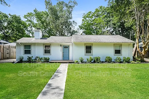 1239 Sunset Dr Photo 1