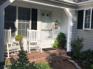 2 Field Ln, Harwich Port, MA 02646