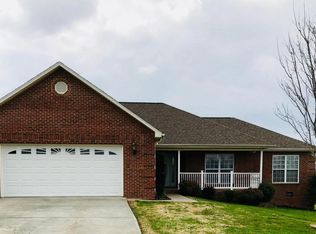 3946 Leyte Dr, Maryville, TN 37801