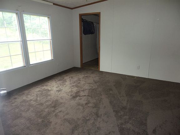5th image of 1120 England Dr