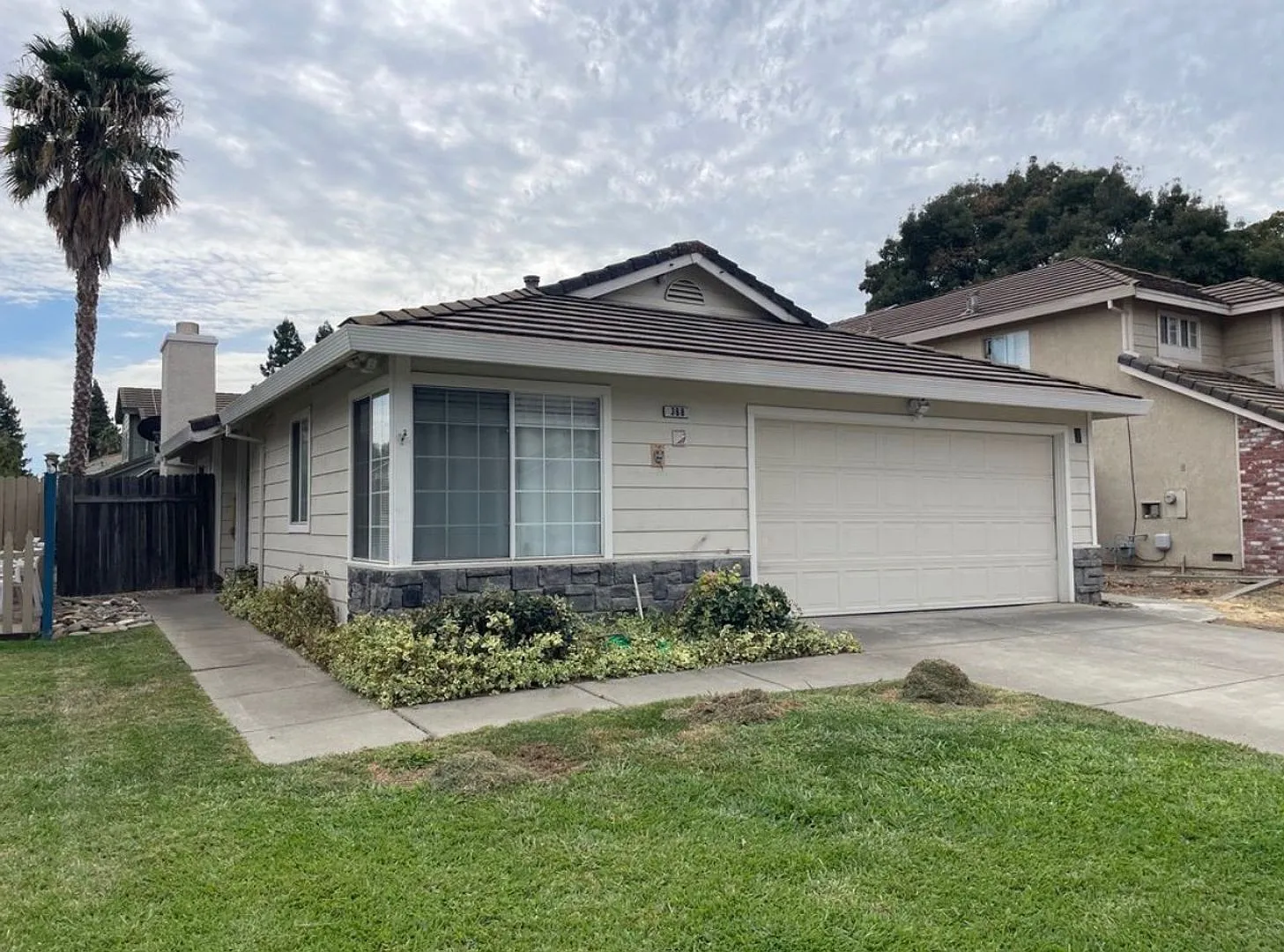 Super cute with a Great Layout - Must See Inside to Appreciate - Close to TAFB & Sought After Sch... — Photo 1