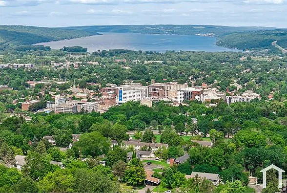2 bed, 650 sqft, $1,850 — Photo 3