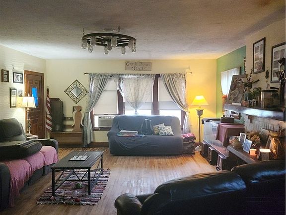 5th image of 1436 Ruskin Rd