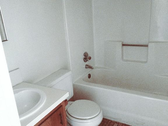 4th image of 2900 Pleasant Ave APT 8