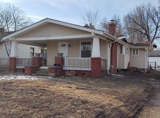 10117 E 10th St S, Independence, MO 64053