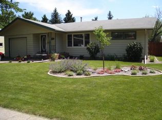 1023 23rd Ave S, Grand Forks, ND 58201