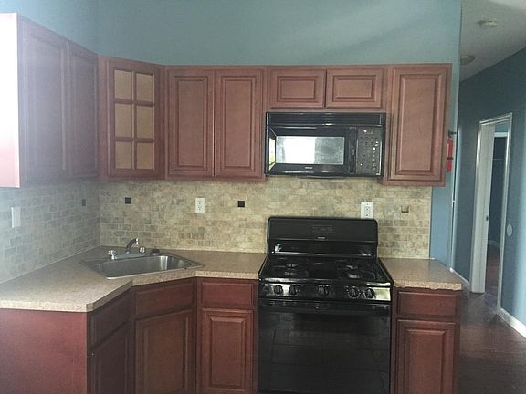 2nd image of 110 Williams Ave APT 1