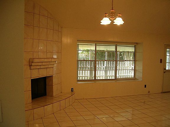 4th image of 1007 Whispering Pine Dr