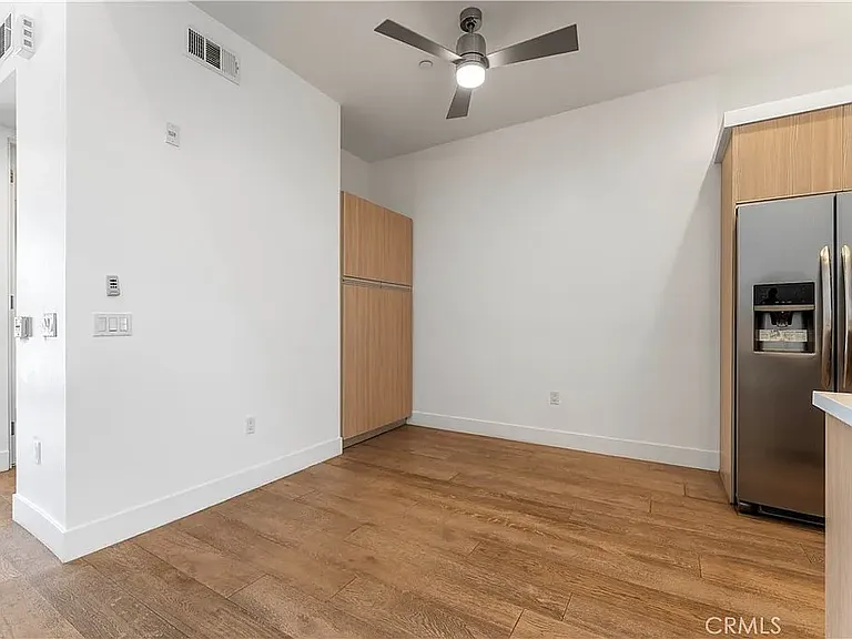 210 N Monterey St — Photo 3