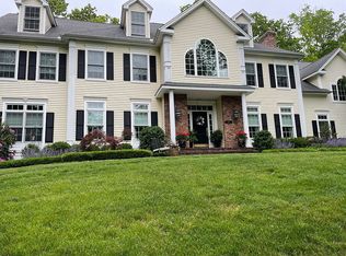 500 Alexander Dr, Guilford, CT 06437