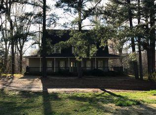 274 Gravel Pit Dr, Spring Grove, VA 23881