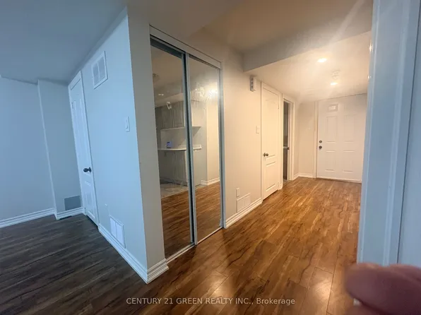 44 Prairie Creek Cres #Basement, Brampton, ON L6Y 6C9