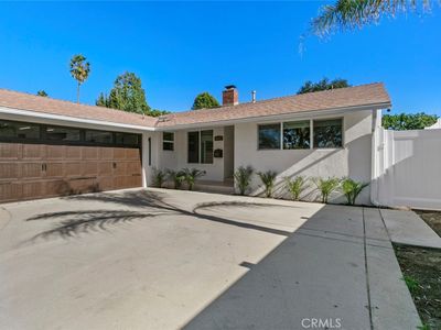 6820 Encino Ave, Van Nuys, CA, 91406