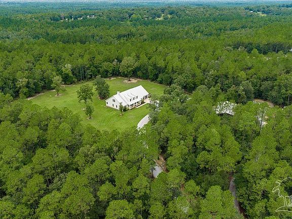 4th image of 2433 Wallace Lake Rd