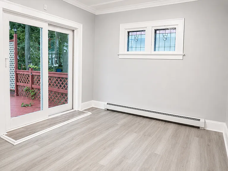 93 Hollywood Ave — Photo 32