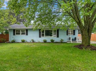 1105 Grant St, Charlevoix, MI
