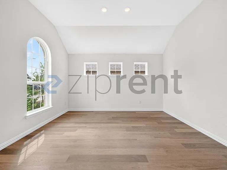 949 Schuberts Rd — Photo 5