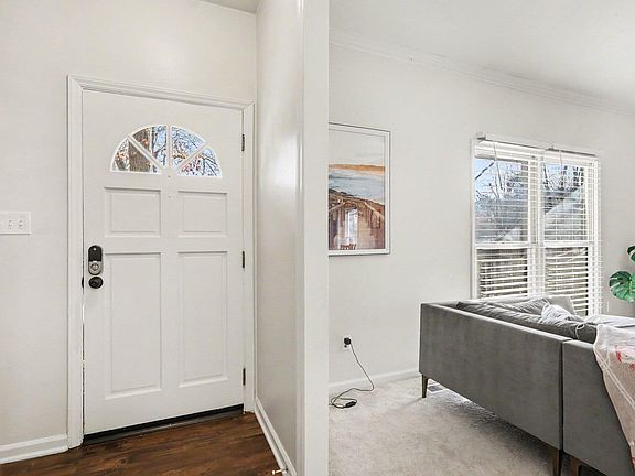 3rd image of 1701 Point Owoods Ct