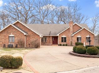 632 Pine Rise Dr, Chesterfield, MO 63017