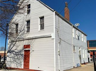 1563 E 38th St, Cleveland, OH 44114