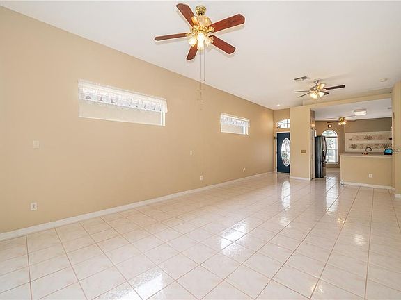 4th image of 968 S Lake Sterling Ct