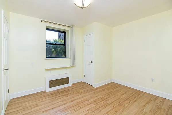 Sold by Prime Realty | media 8