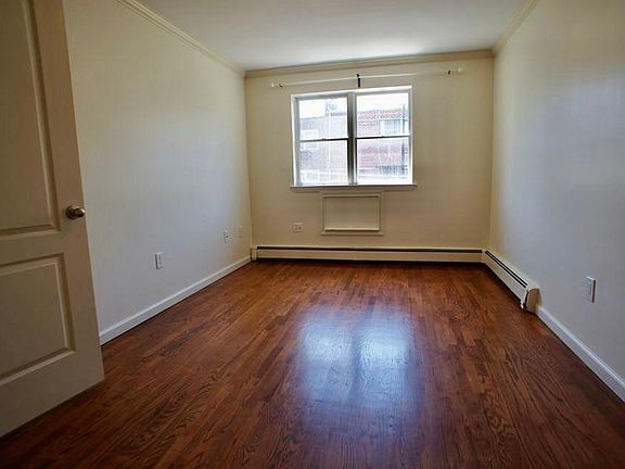 4th image of 1358 65th St Floor 2