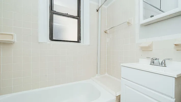 Rented by Nooklyn NYC LLC | media 15