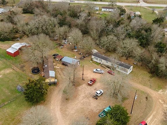 5th image of 3039 Houston Ave