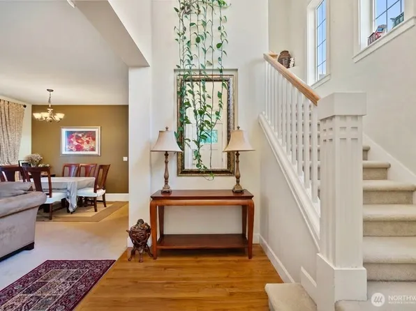 17252 NE 119th Way, Redmond, WA 98052