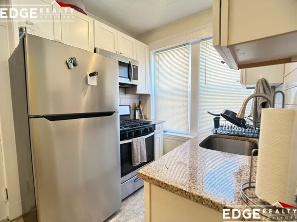 24 Wallingford Rd APT 3, Boston, MA 02135