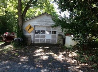 1077 Johnsontown Rd, Thomasville, NC 27360