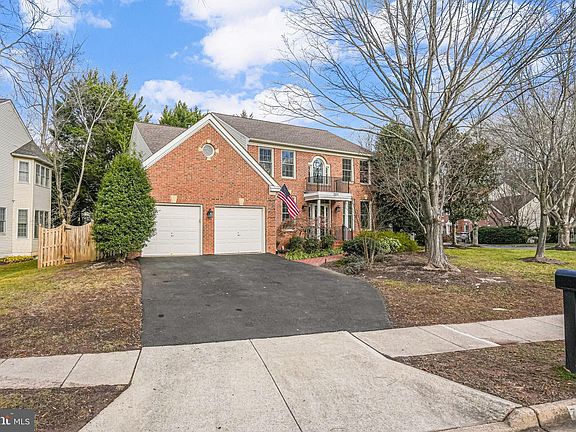 3rd image of 7933 Hollington Pl