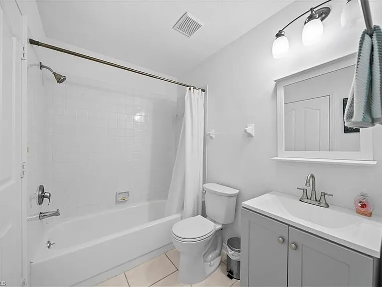 627 Saint Andrews Blvd — Photo 17