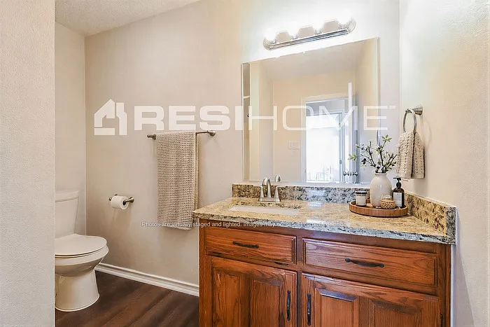 209 Madre Cir — Photo 12