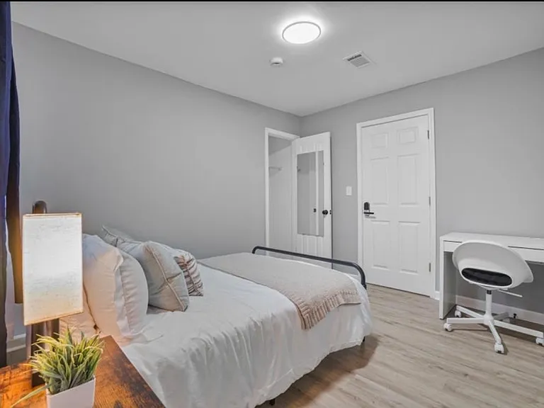 26114 Camphorwood Ave — Photo 3