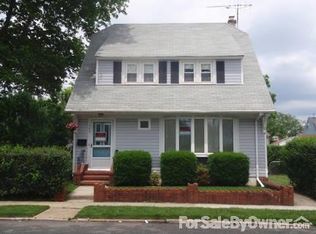 145 Park Ave, Williston Park, NY 11596