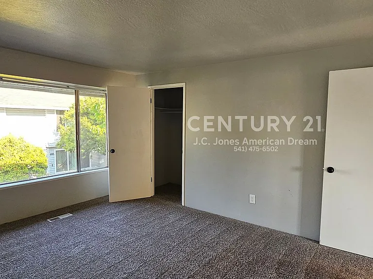 2000 Brookhurst St #20 — Photo 7