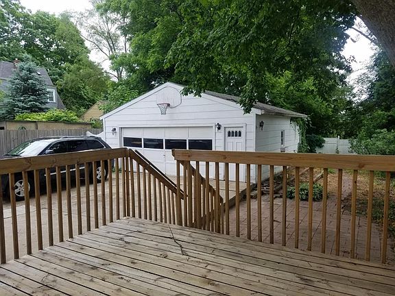 5th image of 738 Billantau St SE