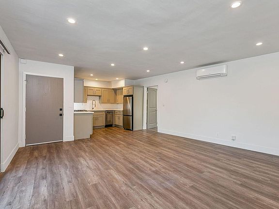 2nd image of 1745 N Orange Dr #201